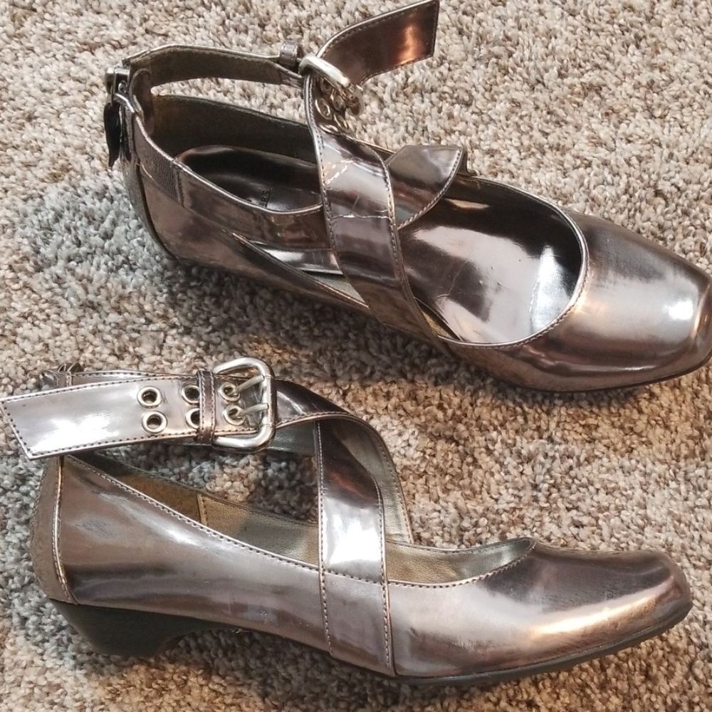 Bakers Willa Low Heel